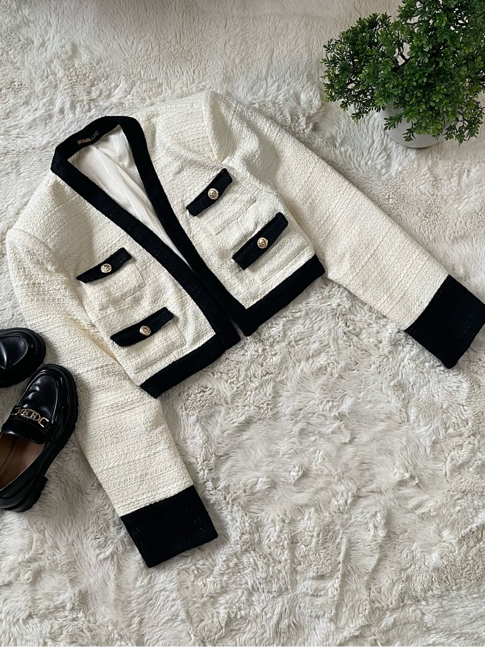Nova Luxe Cropped Tweed Jacket Cardigan Black White Gold Button L